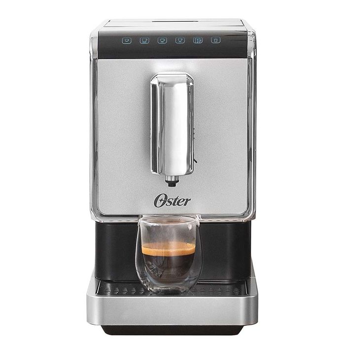 Cafetera super automática para espresso de 20 bar de presión BVSTEM8100 -  Oster